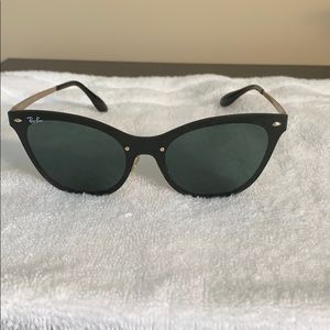 Cat eye Raybans